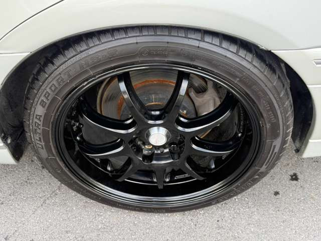 気になるお車がありましたら右の電話番号から直接お店にお問い合わせください。支払方法から車両情報、状態までなんでもご説明させて頂きます。スタッフ一同ご連絡お待ちしております。