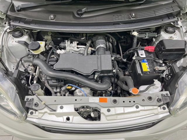 親切・丁寧な専門メカニックスタッフが応対!・車検・点検整備・事故等の修理などアフターサービスも安心。お車のカスタマイズもネクステージのサービススタッフまでご相談ください!