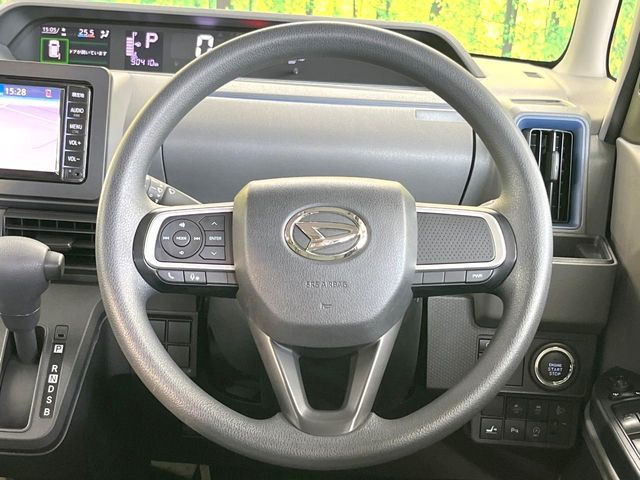 ステアリングも使用感が少なく、きれいな状態となっております♪