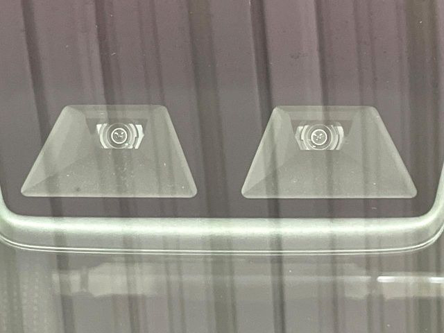 【スマートアシスト】走行中に前方の車両等を認識し、衝突しそうな時は警報とブレーキで衝突回避と被害軽減をアシスト。より安全にドライブをお楽しみいただけます。