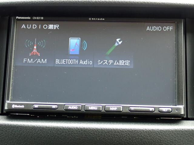 オーディオソースはご覧の通りです。Bluetoothを搭載しています。スマホと連動させると音楽等楽しむことが出来ます。