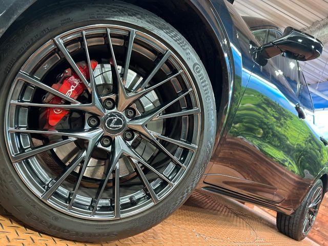 【純正19インチアルミホイール】外観にマッチした純正アルミホイールを装着しております。各種社外アルミホイールや、スタッドレスタイヤも取扱いしております。是非ご相談ください♪