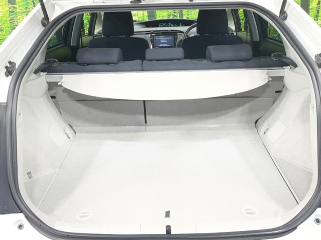 トヨタ プリウス 1.8 S ツーリングセレクション 100.0万円 平成25年