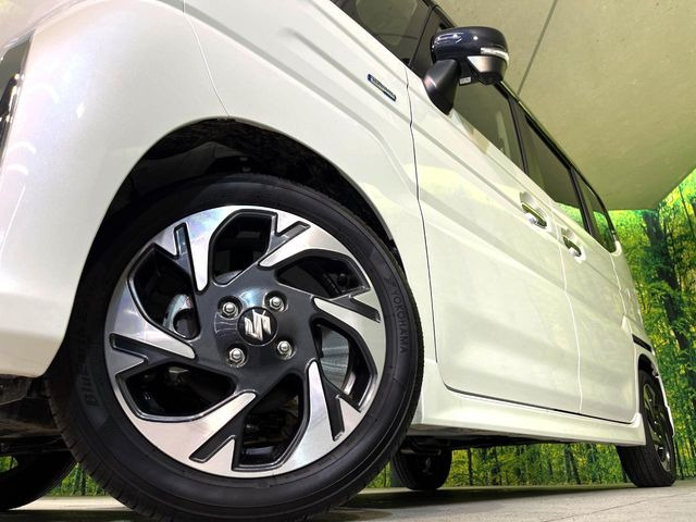 �y����15�C���`�A���~�z�C�[���z�O�ςɃ}�b�`���������A���~�z�C�[���𑕒����Ă���܂��B�e��ЊO�A���~�z�C�[����A�X�^�b�h���X�^�C�����戵�����Ă���܂��B���񂲑��k����������