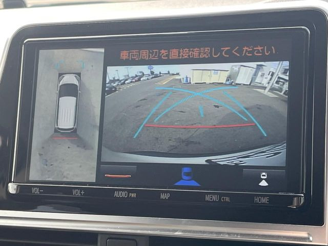 【パノラミックビューモニター】専用のカメラにより、上から見下ろしたような視点で360度クルマの周囲を確認することができます☆死角部分も確認しやすく、狭い場所での切り返しや駐車もスムーズに行えます。