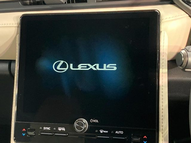 【9.8インチ ディスプレイオーディオ】大画面のディスプレイはAppleCarPlayやAndroidAutoが利用可能。大きな画面でスマホナビアプリ等が利用いただけます♪