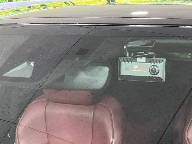 【ドライブレコーダー】ドライブレコーダー装備!走行中はもちろん、あおり運転や事故に遭遇した際、映像で記録し、万一のリスクに備えます。※記録用SDカードはお客様ご自身でご準備いただく必要があります。