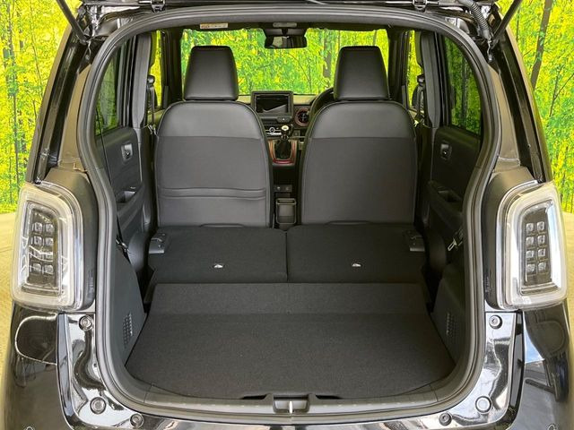 普段のお買い物や通勤、送迎等に十分な荷室スペースを確保しております。セカンドシートを倒すと、大きな荷物の積載も可能です♪