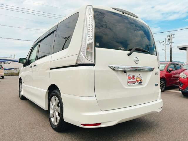 当店では軽自動車から普通車まで幅広くオールメーカーの車種・色・グレードを豊富に揃えております。