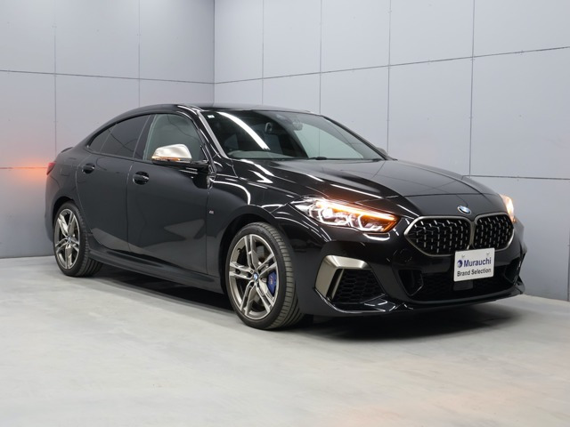 2シリーズグランクーペM235i xドライブ 4WD