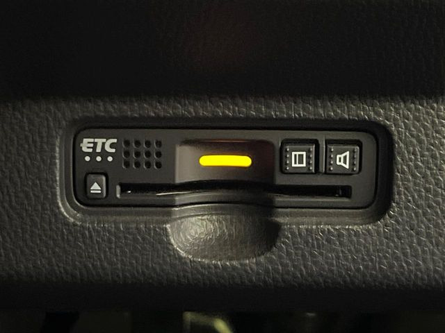 【ETC】高速道路の料金所をストレスなく通過!話題のスポットやサービスエリアに多い「スマートIC」利用時は必須のアイテムです。当店でセットアップを実施、ご納車当日からすぐにご利用いただけます!