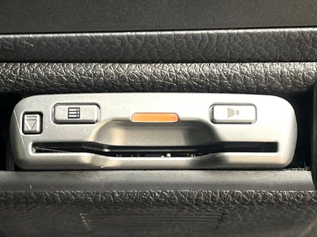 【ETC】高速道路の料金所をストレスなく通過!話題のスポットやサービスエリアに多い「スマートIC」利用時は必須のアイテムです。当店でセットアップを実施、ご納車当日からすぐにご利用いただけます!