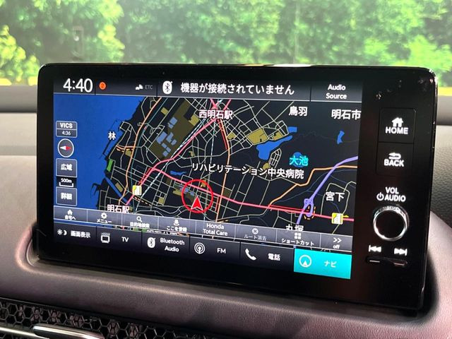 【メーカー純正ナビ】インテリアに溶け込むスタイリッシュな「専用設計」メーカーナビを装備♪視認性や操作性など基本性能にも優れ、より上質なカーライフをお楽しみいただけます。