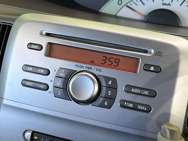お好きな音楽を車内でお楽しみいただけます♪スピーカー交換・ウーハー追加などの音質向上や、最新ナビ・後席モニター等の取り付けも是非ご相談ください!
