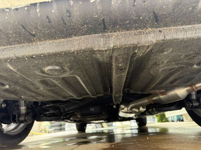 気になるお車がありましたら右の電話番号から直接お店にお問い合わせください。支払方法から車両情報、状態までなんでもご説明させて頂きます。スタッフ一同ご連絡お待ちしております。