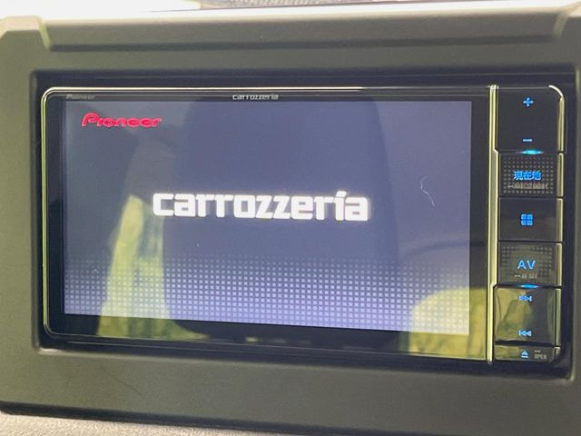 【ナビゲーション】使いやすいナビで目的地までしっかり案内してくれます。各種オーディオ再生機能も充実しており、お車の運転がさらに楽しくなります!!