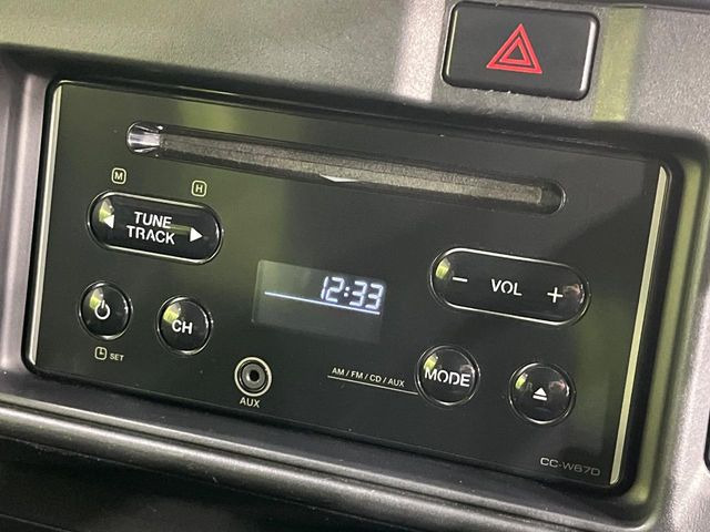 お好きな音楽を車内でお楽しみいただけます♪スピーカー交換・ウーハー追加などの音質向上や、最新ナビ・後席モニター等の取り付けも是非ご相談ください!
