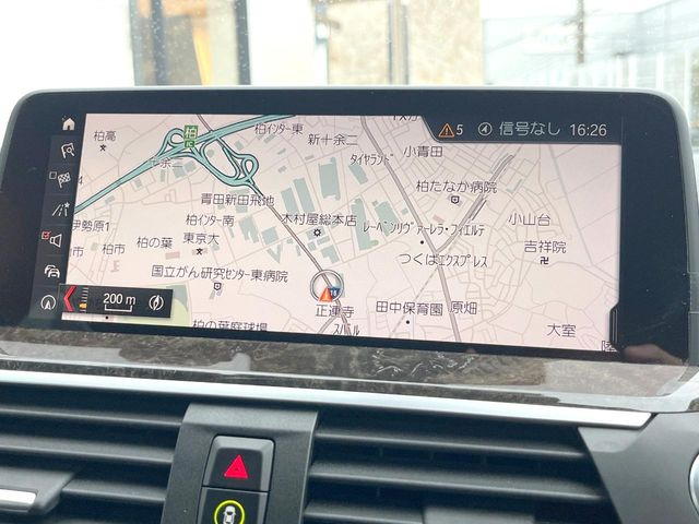●BMW純正ナビ:一体感のあるナビは、高級感ある車内を演出してくれます。Bluetooth再生などオーディオ機能も充実しておりますので、運転もより楽しめます♪