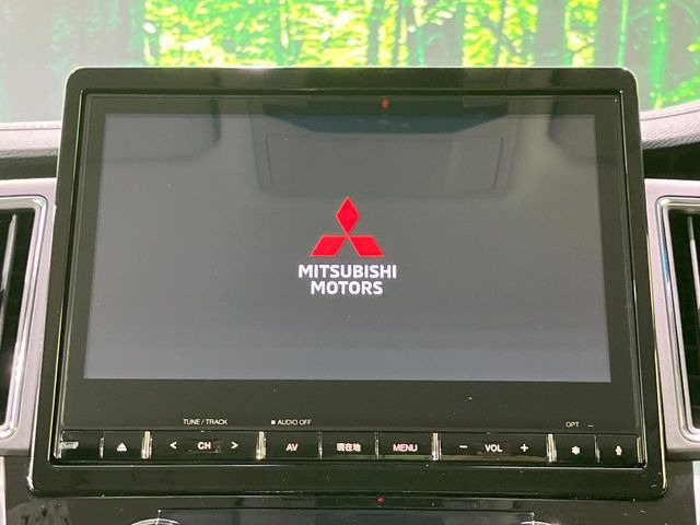 【純正10型ナビ】人気の純正ナビを装備。オーディオ機能も充実しており、Bluetooth接続すればお持ちのスマホやMP3プレイヤーの音楽を再生可能!毎日の運転がさらに楽しくなります!!