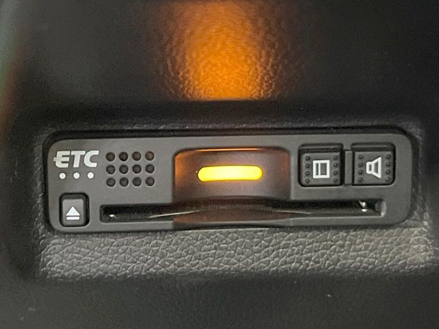 【ETC】高速道路の料金所をストレスなく通過!話題のスポットやサービスエリアに多い「スマートIC」利用時は必須のアイテムです。当店でセットアップを実施、ご納車当日からすぐにご利用いただけます!