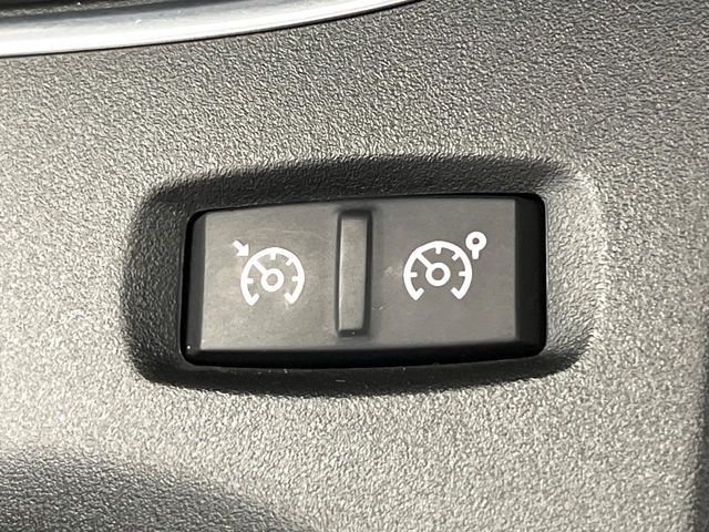 ●オートクルーズコントロール:高速道路や自動車専用道路等にて、定速巡航が可能となる便利な機能です。長距離移動の際でも疲れにくく便利にお使いいただけます♪