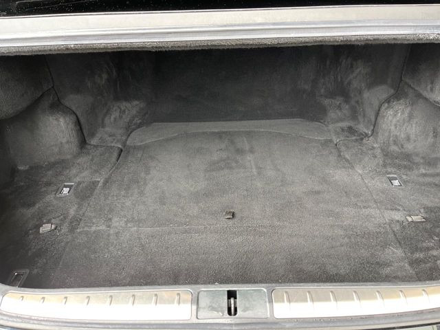 普段のお買い物や通勤、送迎等に十分な荷室スペースを確保しております。