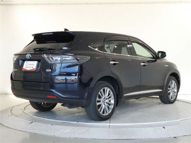 ハリアー2.5 ハイブリッド E-Four プレミアム 4WD