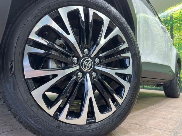 �y�����A���~�z�C�[���z�O�ςɃ}�b�`���������A���~�z�C�[���𑕒����Ă���܂��B�e��ЊO�A���~�z�C�[����A�X�^�b�h���X�^�C�����戵�����Ă���܂��B���񂲑��k����������