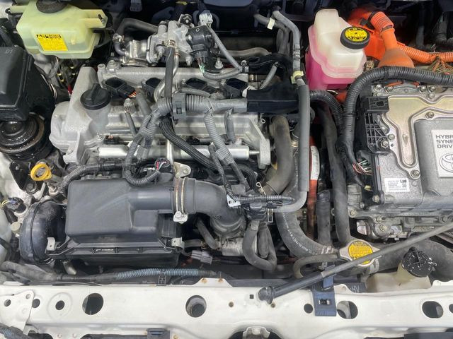親切・丁寧な専門メカニックスタッフが応対!・車検・点検整備・事故等の修理などアフターサービスも安心。お車のカスタマイズもネクステージのサービススタッフまでご相談ください!