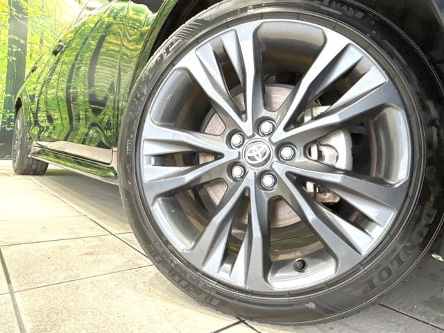 �y����17�C���`�A���~�z�C�[���z�O�ςɃ}�b�`���������A���~�z�C�[���𑕒����Ă���܂��B�e��ЊO�A���~�z�C�[����A�X�^�b�h���X�^�C�����戵�����Ă���܂��B���񂲑��k����������