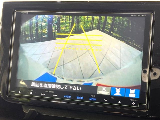 【バックカメラ】駐車時に後方がリアルタイム映像で確認できます。大型商業施設や立体駐車場での駐車時や、夜間のバック時に大活躍!運転スキルに関わらず、今や必須となった装備のひとつです!