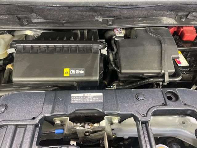 親切・丁寧な専門メカニックスタッフが応対!・車検・点検整備・事故等の修理などアフターサービスも安心。お車のカスタマイズもネクステージのサービススタッフまでご相談ください!