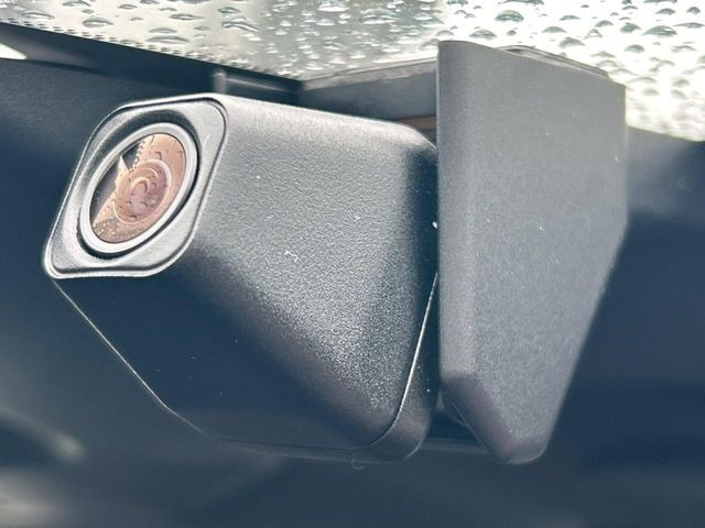 【ドライブレコーダー】ドライブレコーダー装備!走行中はもちろん、あおり運転や事故に遭遇した際、映像で記録し、万一のリスクに備えます。※記録用SDカードはお客様ご自身でご準備いただく必要があります。