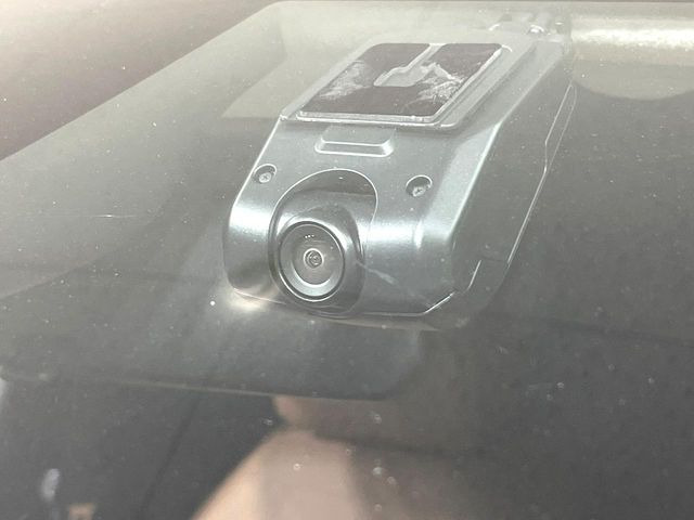 【ドライブレコーダー】ドライブレコーダー装備!走行中はもちろん、あおり運転や事故に遭遇した際、映像で記録し、万一のリスクに備えます。※記録用SDカードはお客様ご自身でご準備いただく必要があります。