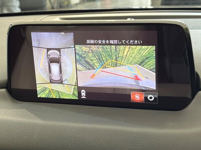 【360&deg;ビューモニター】専用のカメラにより、上から見下ろしたような視点で360度クルマの周囲を確認することができます☆死角部分も確認しやすく、狭い場所での切り返しや駐車もスムーズに行えます。