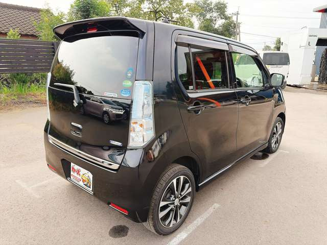 お客様のご予算帯に合わせたお車を常時100台以上取り揃えています!当社のスタッフがお客様のお車選びをしっかりサポートしご提案させていただきます!