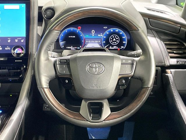 【ステアリングスイッチ】運転中、前方から目線をそらすことなく、オーディオ等の操作が可能な便利機能!安心&快適なドライブを演出してくれます♪