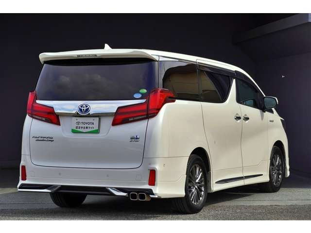 アルファードハイブリッド 2.5 エグゼクティブ ラウンジ S E-Four 4WD