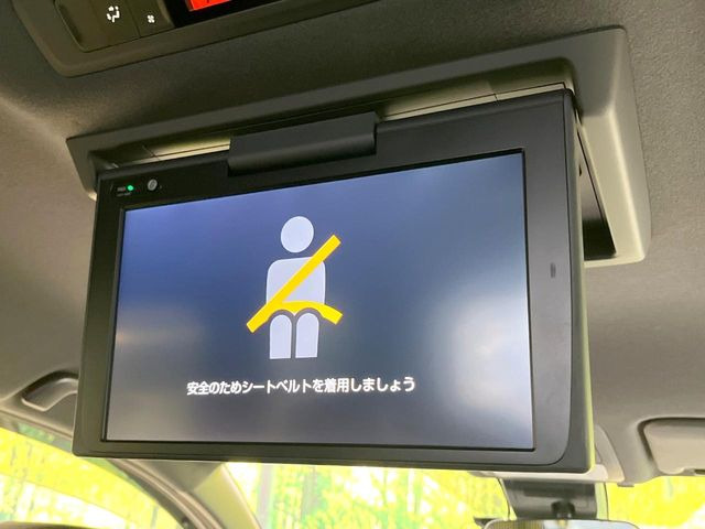 【フリップダウンモニター】家族や友人とお出かけする機会が多い方に大人気のフリップダウンモニター!大画面モニターで車内はエンタメ空間!退屈しがちな長距離ドライブも楽しい時間に変わります!