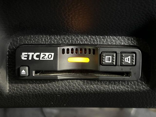 【ETC】高速道路の料金所をストレスなく通過!話題のスポットやサービスエリアに多い「スマートIC」利用時は必須のアイテムです。当店でセットアップを実施、ご納車当日からすぐにご利用いただけます!