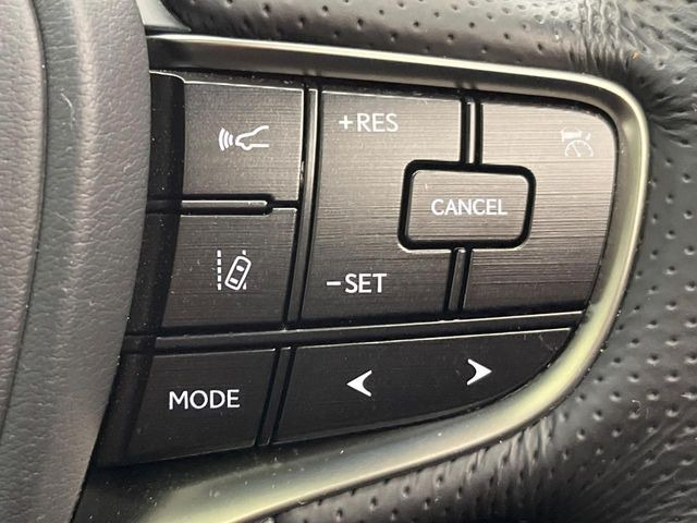 【レーダークルーズコントロール】高速道路での長距離走行が楽に!!自動で速度を保つクルーズコントロールが、衝突軽減システムと連携し、前方の車両を感知して車間を保つように速度調節してくれます!!
