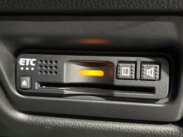 【ETC】高速道路の料金所をストレスなく通過!話題のスポットやサービスエリアに多い「スマートIC」利用時は必須のアイテムです。当店でセットアップを実施、ご納車当日からすぐにご利用いただけます!
