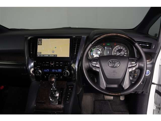 アルファードハイブリッド 2.5 エグゼクティブ ラウンジ S E-Four 4WD