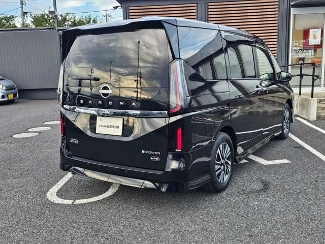 セレナ1.4 e-POWER ハイウェイスターV