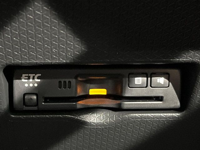 【ETC】高速道路の料金所をストレスなく通過!話題のスポットやサービスエリアに多い「スマートIC」利用時は必須のアイテムです。当店でセットアップを実施、ご納車当日からすぐにご利用いただけます!