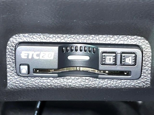 【ETC】高速道路の料金所をストレスなく通過!話題のスポットやサービスエリアに多い「スマートIC」利用時は必須のアイテムです。当店でセットアップを実施、ご納車当日からすぐにご利用いただけます!