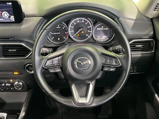 【ステアリングスイッチ】運転中、前方から目線をそらすことなく、オーディオ等の操作が可能な便利機能!安心&快適なドライブを演出してくれます♪