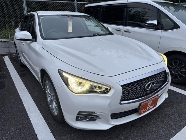 スカイライン(日産) 2.0 200GT-t　純正ナビ フルセグTV バックカメラ ETC 中古車画像