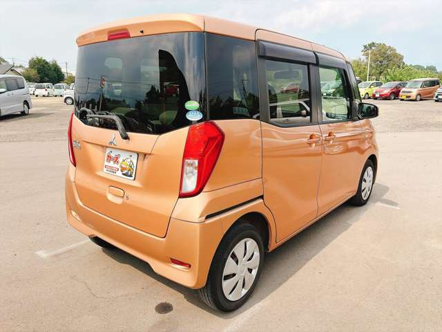 お客様のご予算帯に合わせたお車を常時100台以上取り揃えています!当社のスタッフがお客様のお車選びをしっかりサポートしご提案させていただきます!