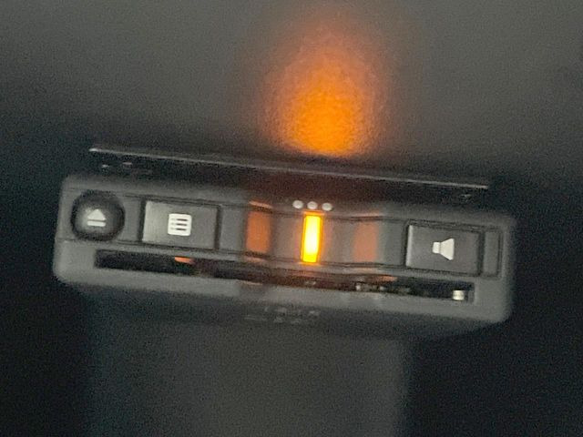 ●ETC車載器(アンテナ分離型音声案内タイプ):お引き渡し時には再セットアップを実施後、お渡しいたします。マイレージ登録に関してもお気軽にスタッフまでお尋ねください。